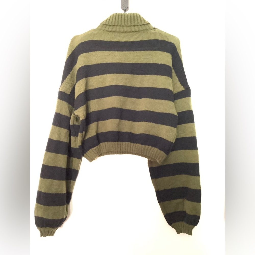 Women’s sweater